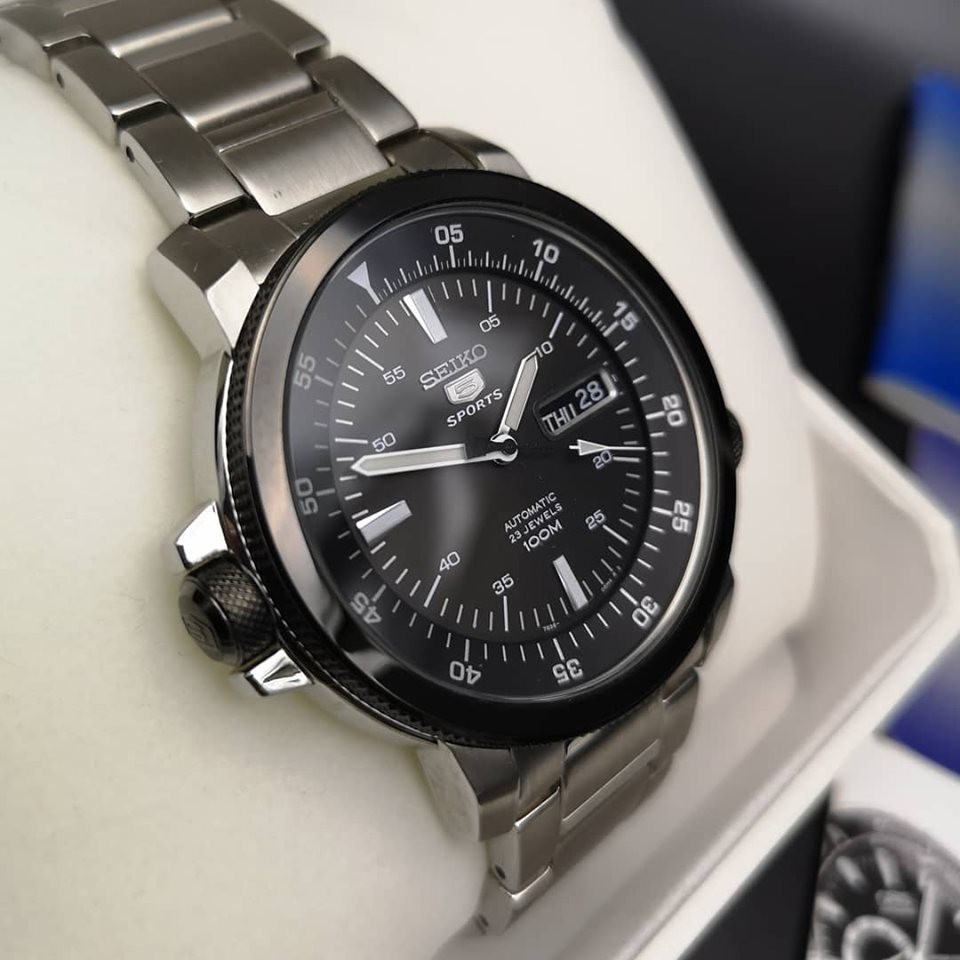 Seiko 5 internal clearance bezel