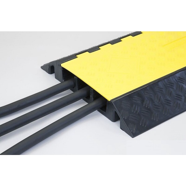 Cable Protector Ramp, 3 Channel Hump Ramp Rubber Size: 900mmL x 500mmW ...