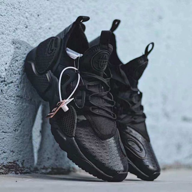 Nike huarache edge triple black best sale