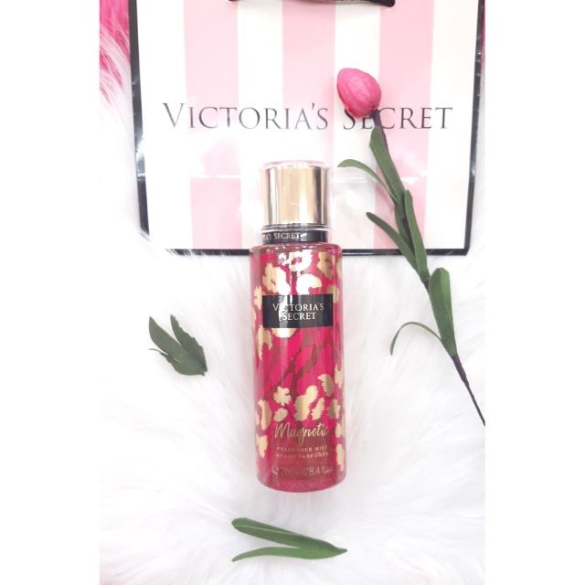 Victoria secret magnetic 2025