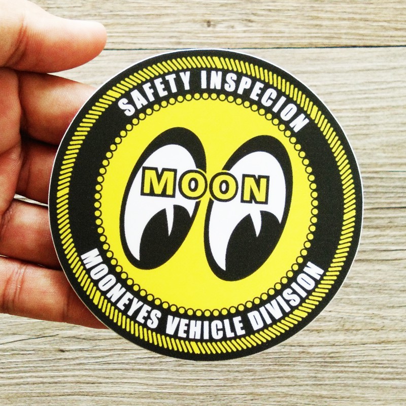 Mooneyes MOON Logo Round Patch – Yellow – 013556