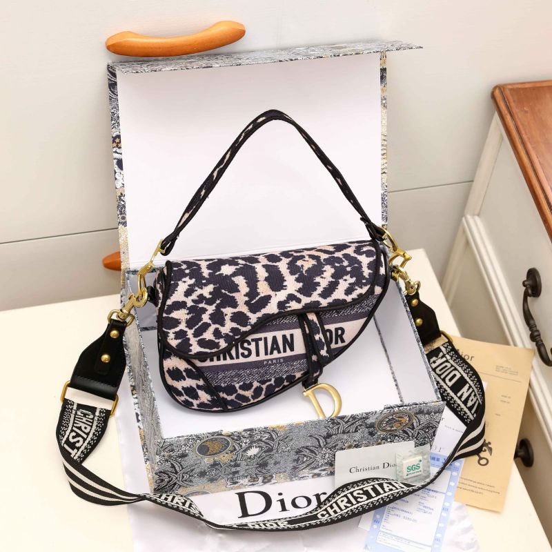 Leopard best sale saddle bag