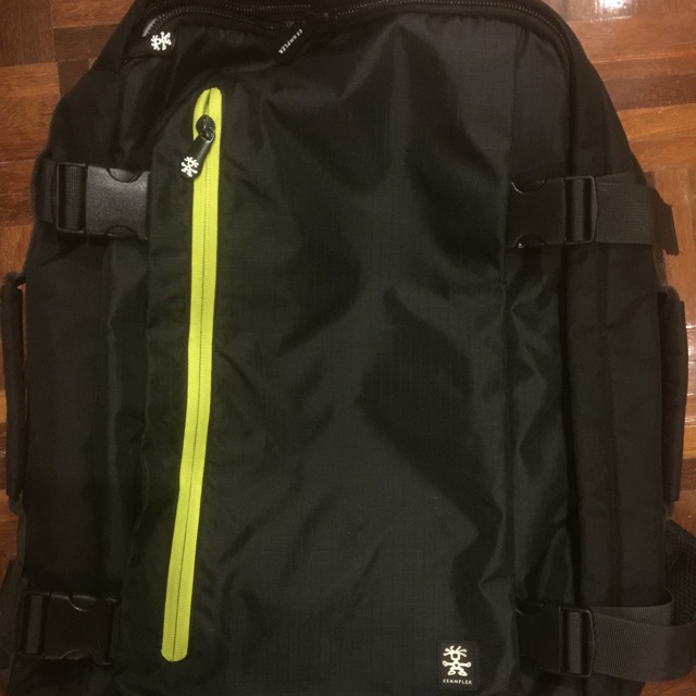 Crumpler track hotsell jack board backpack