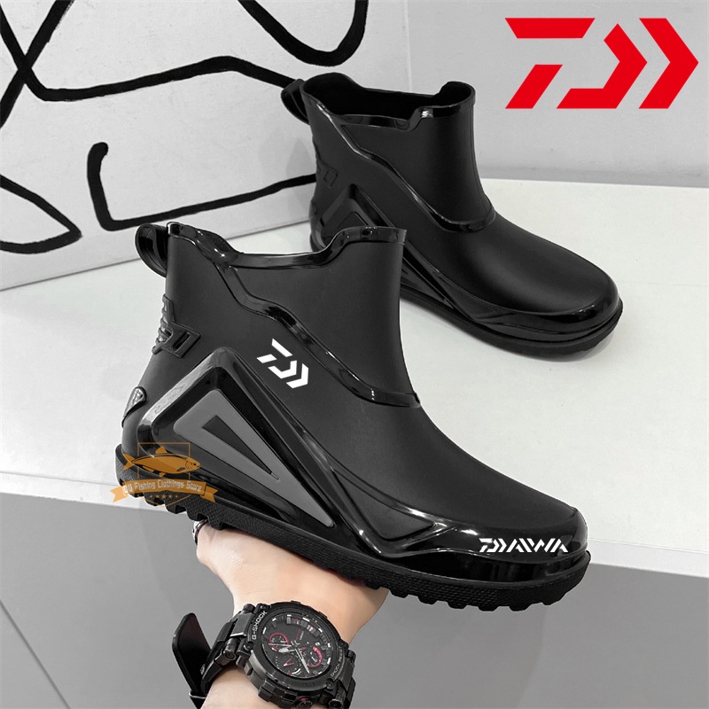 Daiwa Fishing Shoes Men Outdoor Nonslip Light Hiking Shoes Shaxi