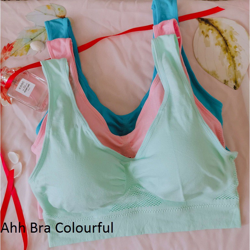 daiso Genie Bra with Removable Pads Seamless Sport Bra No Box (3 Pcs