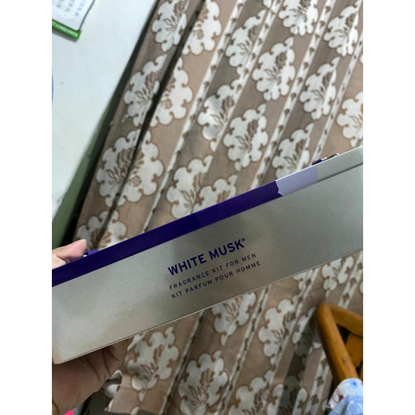 The BODY SHOP WHITE MUSK FRAGRANCE KIT BOX Cans LIMITED EDITION ...
