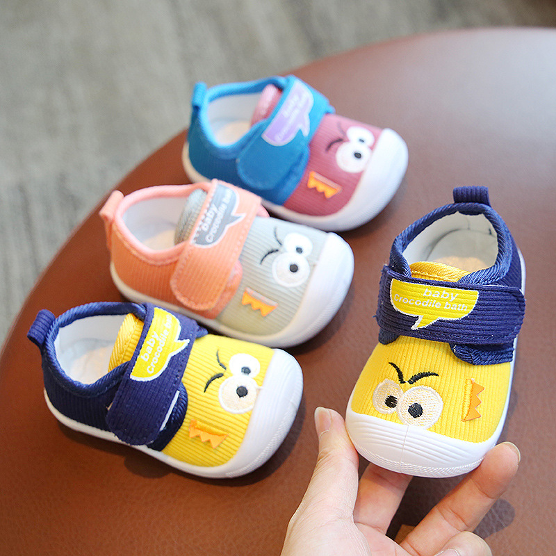 Sound making shoes hot sale for babies