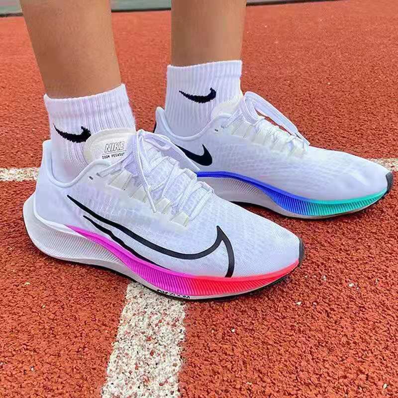 Nike zoom moon store