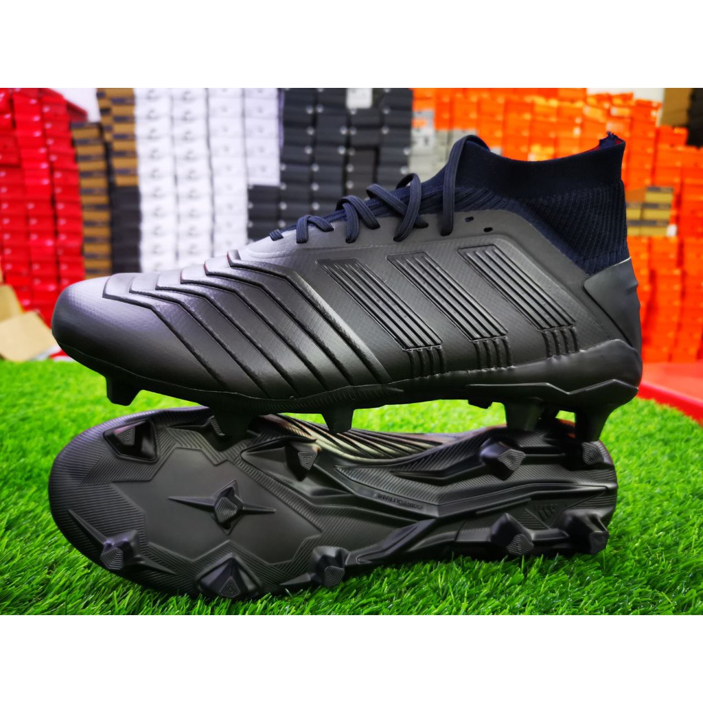 Adidas predator shop 18.1 blackout