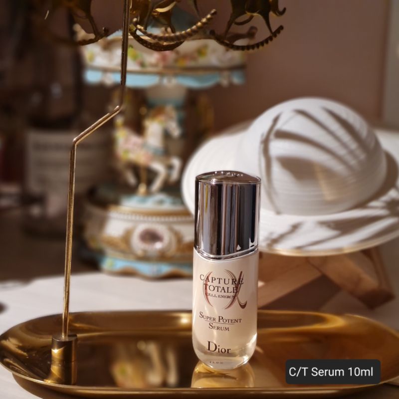 Dior purchases Capture Totale Super Potent Age-Defying Intense Serum