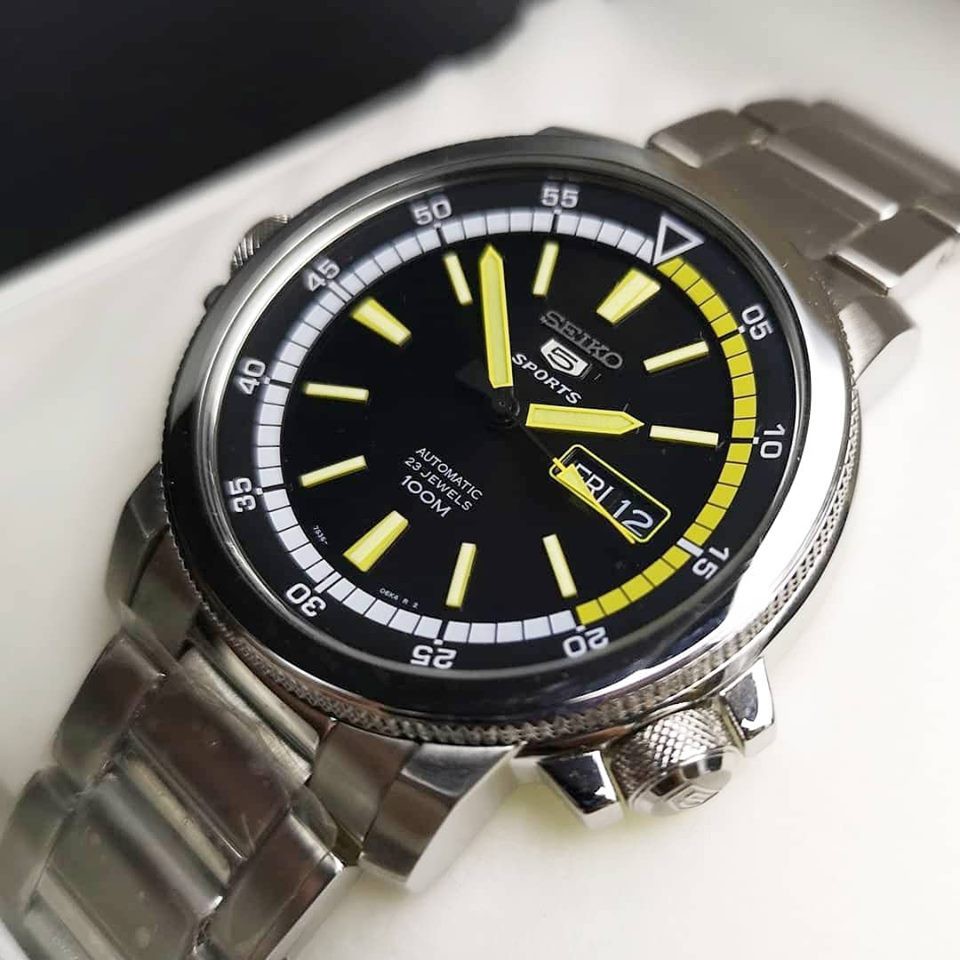 Seiko 5 Sports 42mm Automatic Day Date with Inner Yellow Rotating