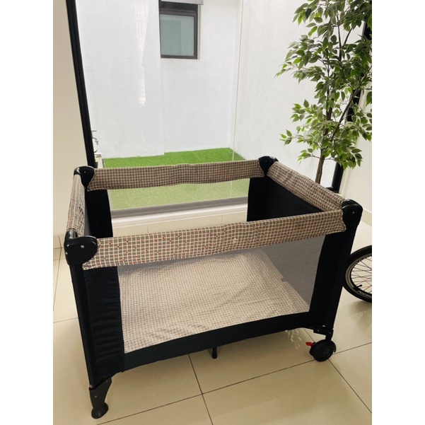 Second hand baby beds best sale for sale