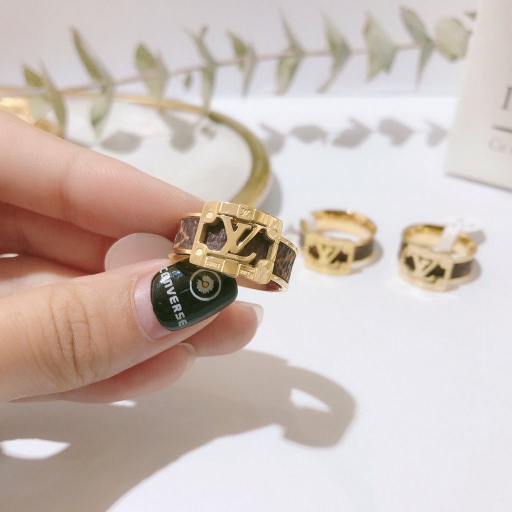 Lv rings, Women's Fashion, Jewelry & Organisers, Rings on Carousell