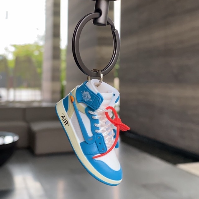 Jordan 1 2024 off white keychain