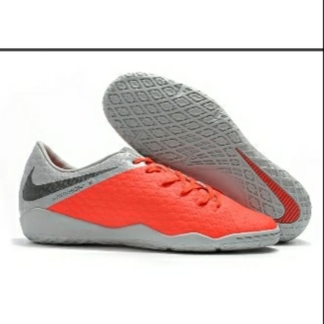 Kasut futsal nike outlet hypervenom