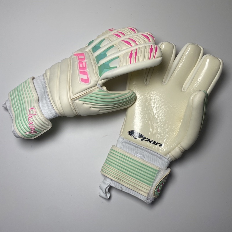 Pan goalkeeper gloves clearance