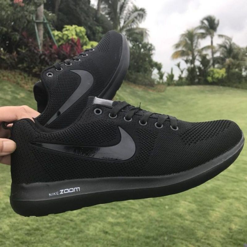 Nike zoom cheap black shoes