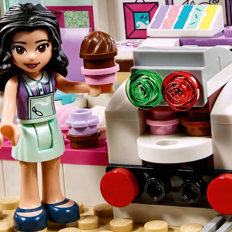 Emma's art cafe lego sales