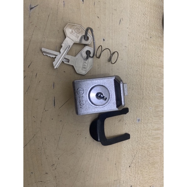 Vespa Lock Toolbox For Vespa Sprint, Super, Rally & PX Shopee Malaysia