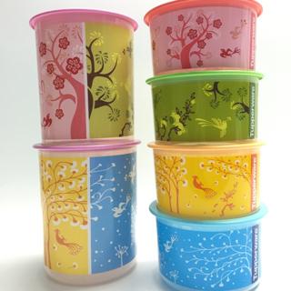 TUPPERWARE Limited edition Hello Kitty One Touch Collection 4in1 Set
