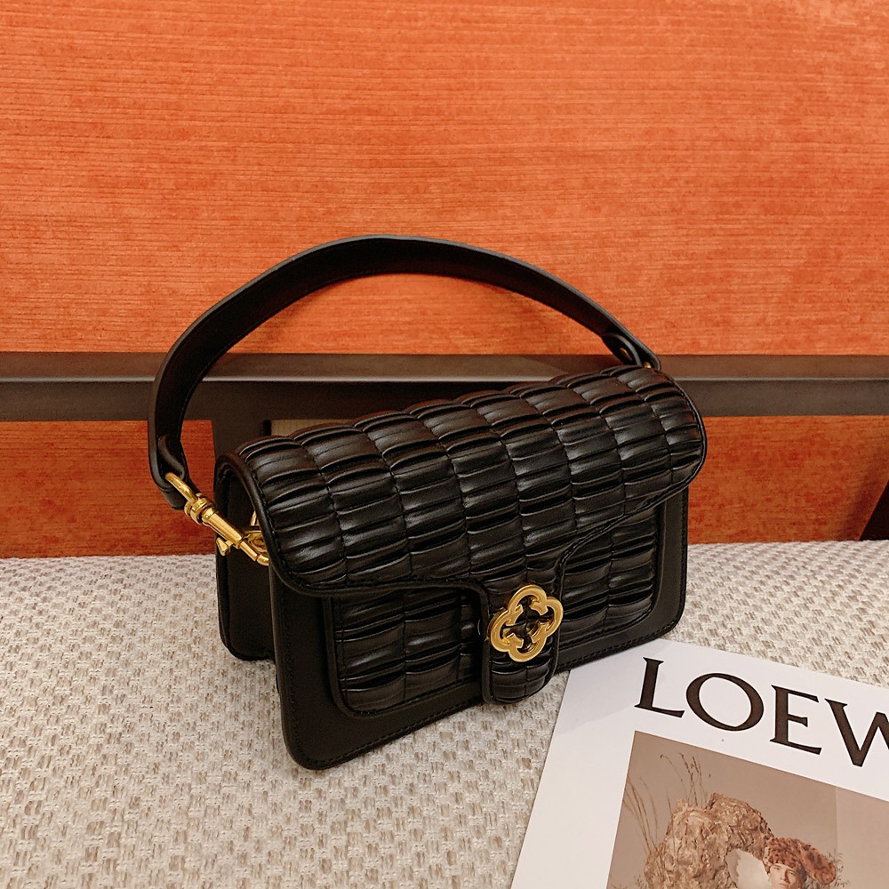 SpecialInterest Design Underarm Bag for Women2020New Retro Lock MiuMiu