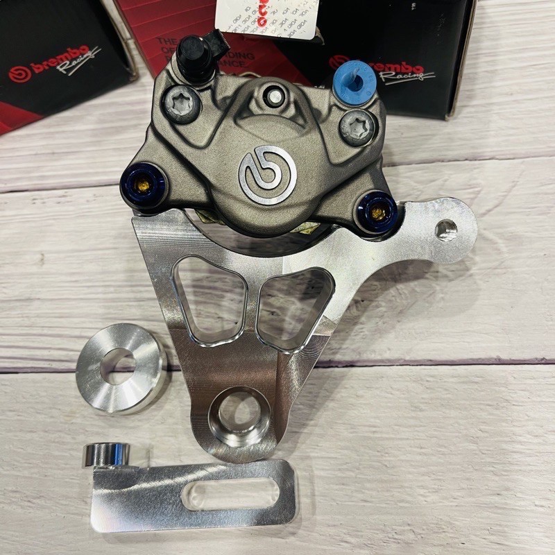 Y15ZR Y15 Y16 Brembo P4 P34 Red logo Caliper Original 100 Made Italy