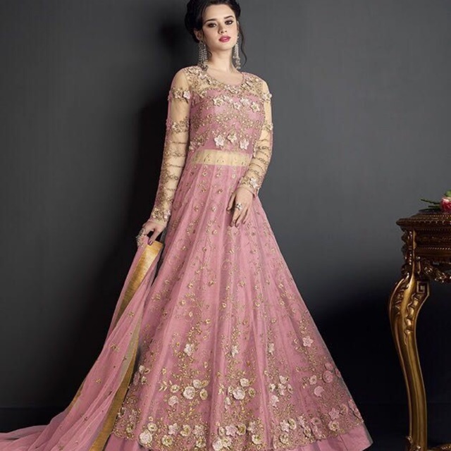 Bollywood dress 2024