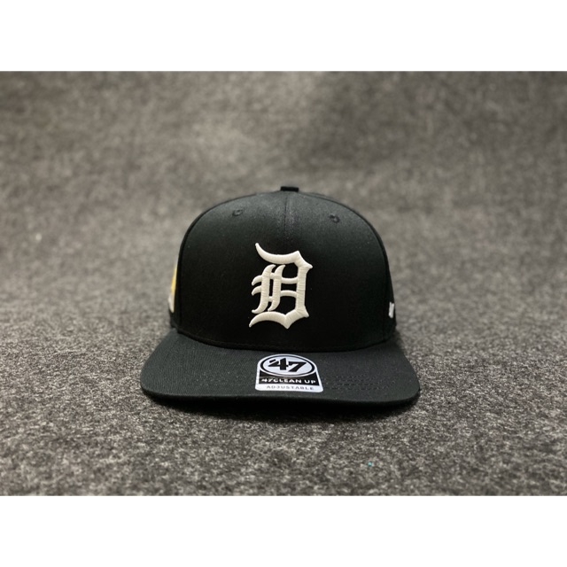 Carhartt 47 cheap detroit tigers