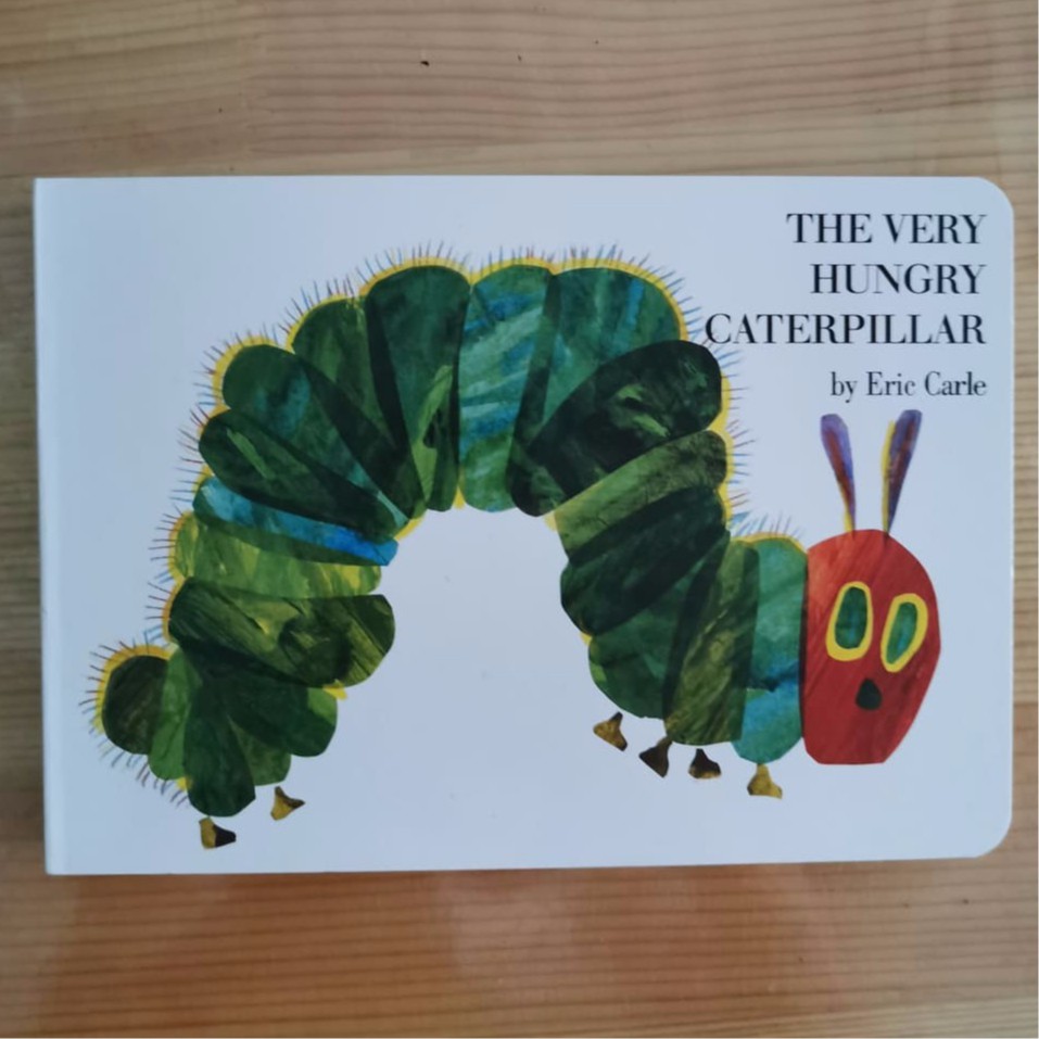 "The Very Hungry Caterpillar" Small Cardboard Picture Book 小型的纸板书 精装正版绘 ...