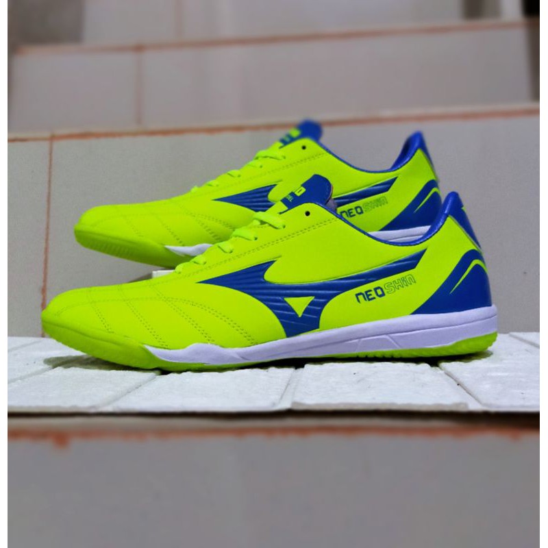 Mizuno Futsal Shoes Direct Factory Price | Shopee Malaysia
