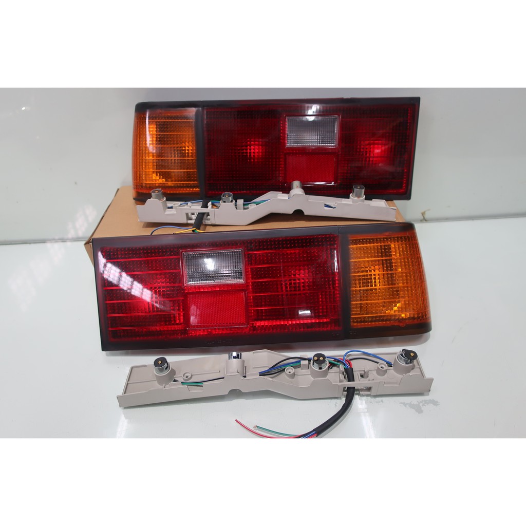 Toyota Corolla Ke70 Gl Sedan Rear Tail Lamp Tail Light 1982 1985 New Shopee Malaysia 9425