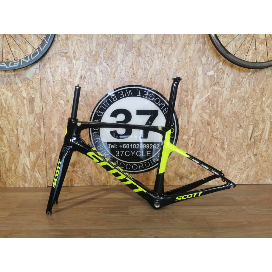 Scott road discount bike carbon frame