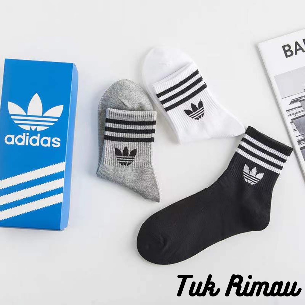 Adidas hotsell socks outfit