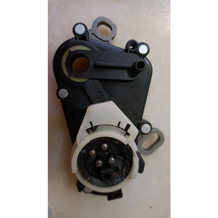 neutral safety switch 4 pin w124 W123 W140 R107 w126 0005454906