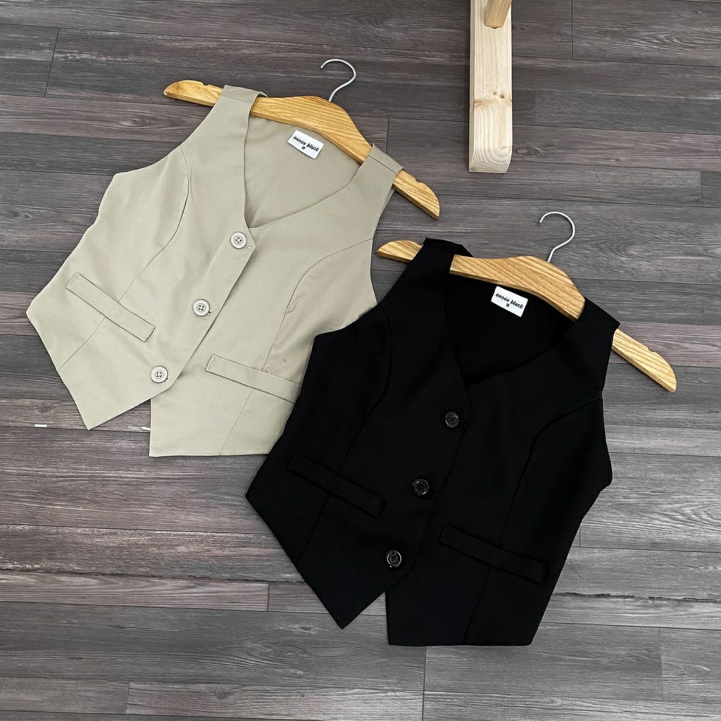 Zip Up Turtleneck Vest with Pockets main image 0