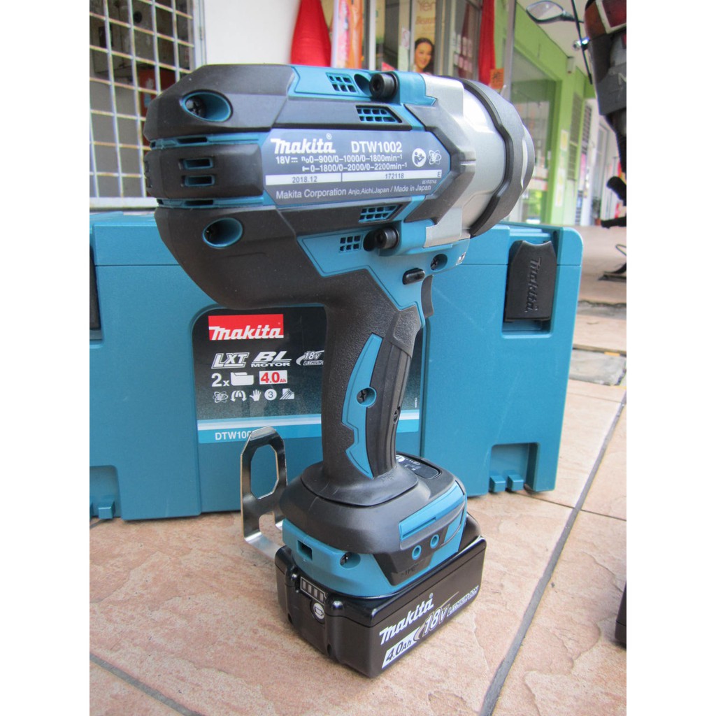 Makita dtw100 hotsell