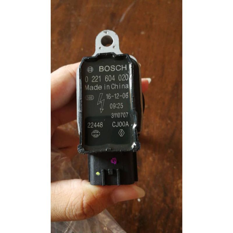 ORIGINAL IGNITION PLUG COIL NISSAN GRAND LIVINA/LATIO/SHLPY (BOSCH