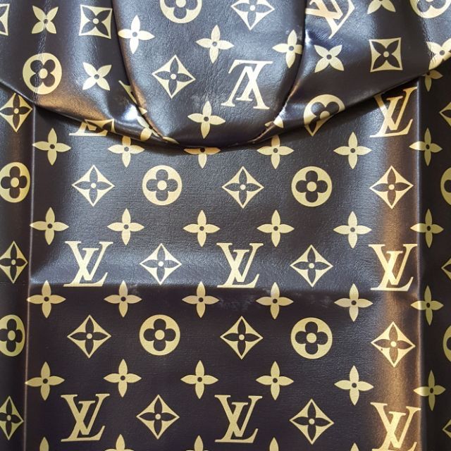 (LV / GUCCI )SEAT COVER UNIVERSAL colour( Black/GOLD) Shopee Malaysia