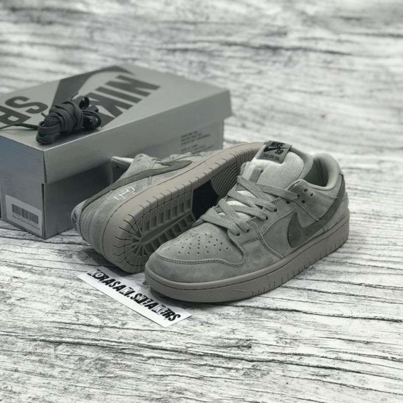 N!Ke sb dunk low Pro Qs reigning champ grey | Shopee Malaysia