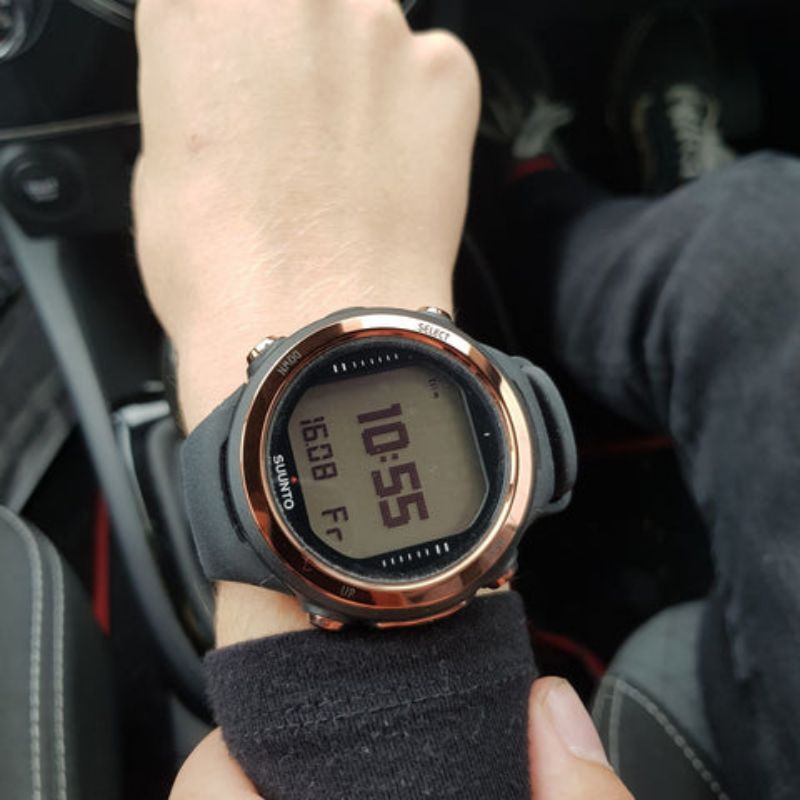 Suunto d4i novo hot sale light gold