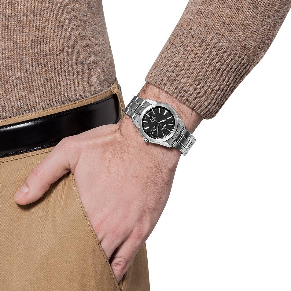 Seiko SGG731P1 Quartz Analog Black Dial Sapphire Crystal Glass Titanium Case Strap Men s Watch