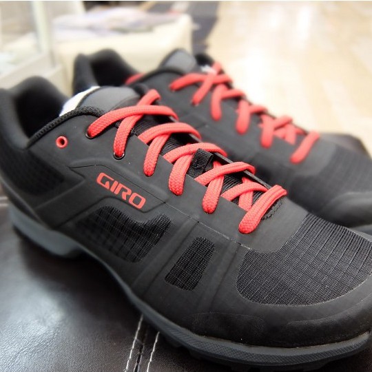 Giro gauge cycling on sale shoes