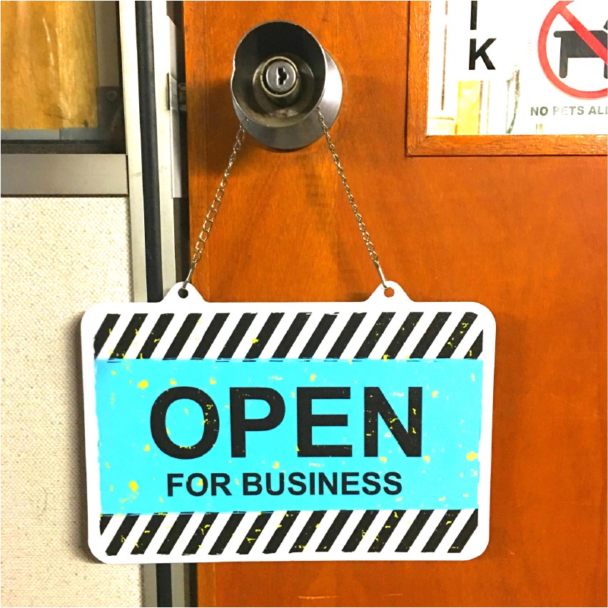 OPEN FOR BUSINESS / WE ARE CLOSED SIGN BOARD WITH CHAIN & SUCTION CUP ...