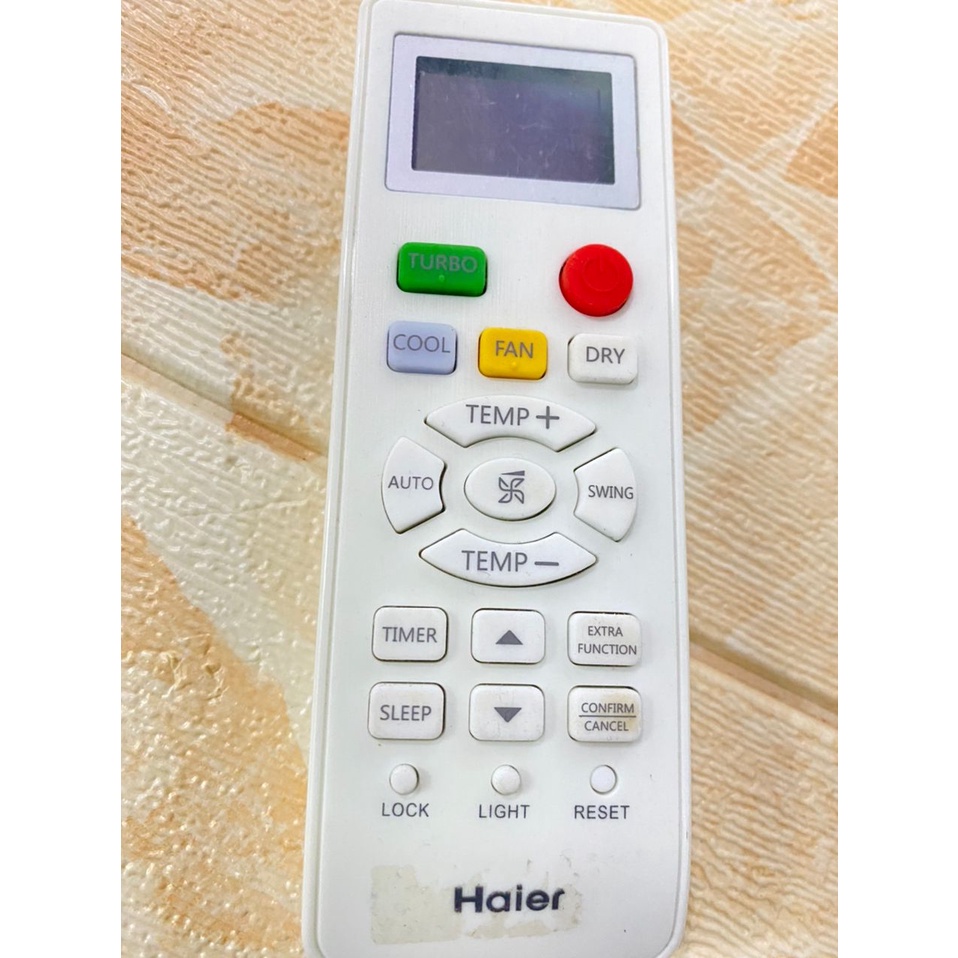 HAIER 】AIRCOND REMOTE CONTROL ( FREE BATTERY ) / ALAT KAWALAN PENYAMAN