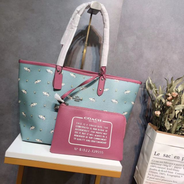 COACH F29555 Reversible Tote with Small Pouch Shark Print Shopee Malaysia