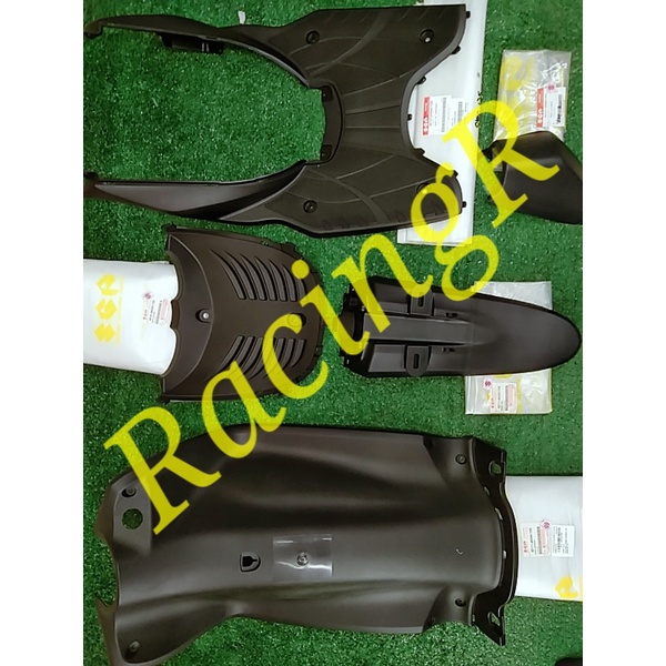 SUZUKI STEP 125 OLD REAR FENDER RACK LEG SHIELD U COVER BOARD FOOTREST ...