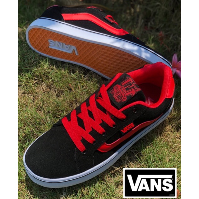 Tnt vans off hot sale the wall