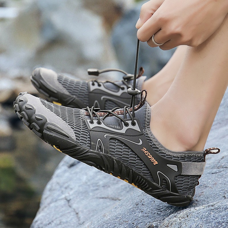 Fishing Wading Shoes Waterproof Outdoor Fishing Water Shoes Men