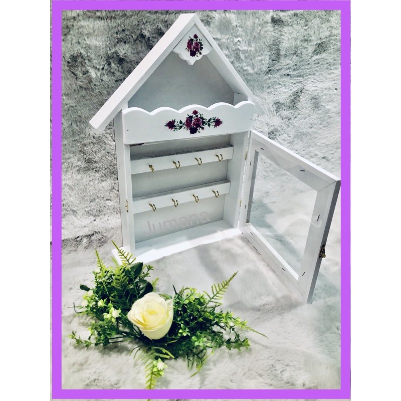 Rak Kunci Key Holder Tempat letak kunci Bentuk rumah mini vintage white ...