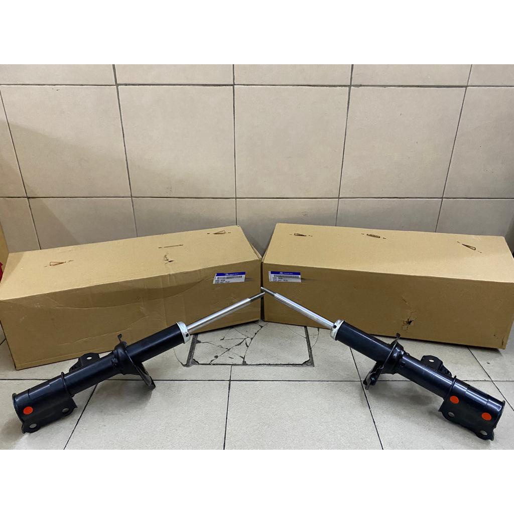 BMW E46 3-Series Bumper Cover End Supports